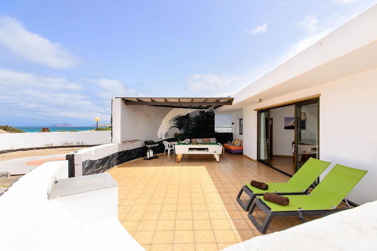 Famara Beach House Bagian luar foto