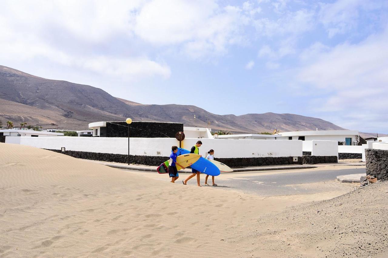 Famara Beach House Bagian luar foto