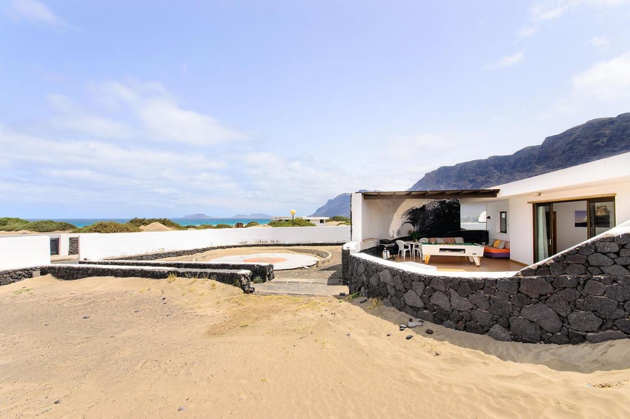 Famara Beach House Bagian luar foto